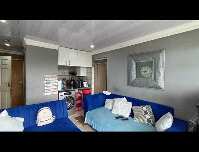 3 BEDROOM APARTMENT FOR SALE IN WOODHAVEN